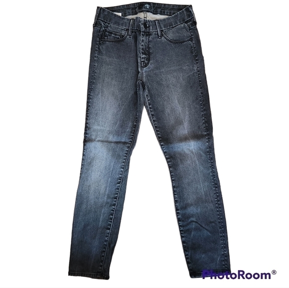 Mother the Looker Crop in Lies & Shadows Wash - Picture 6 of 9